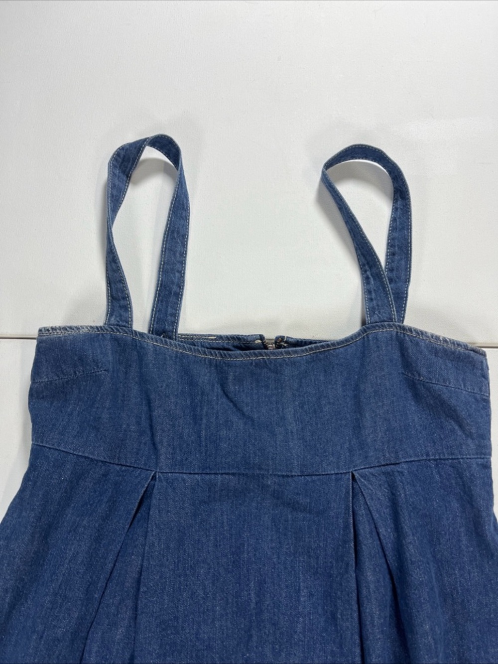 SOLD Reformation Denim Mini Dress Zip Womens Size 6 Minimal Cecil Adjustable - Picture 3 of 16